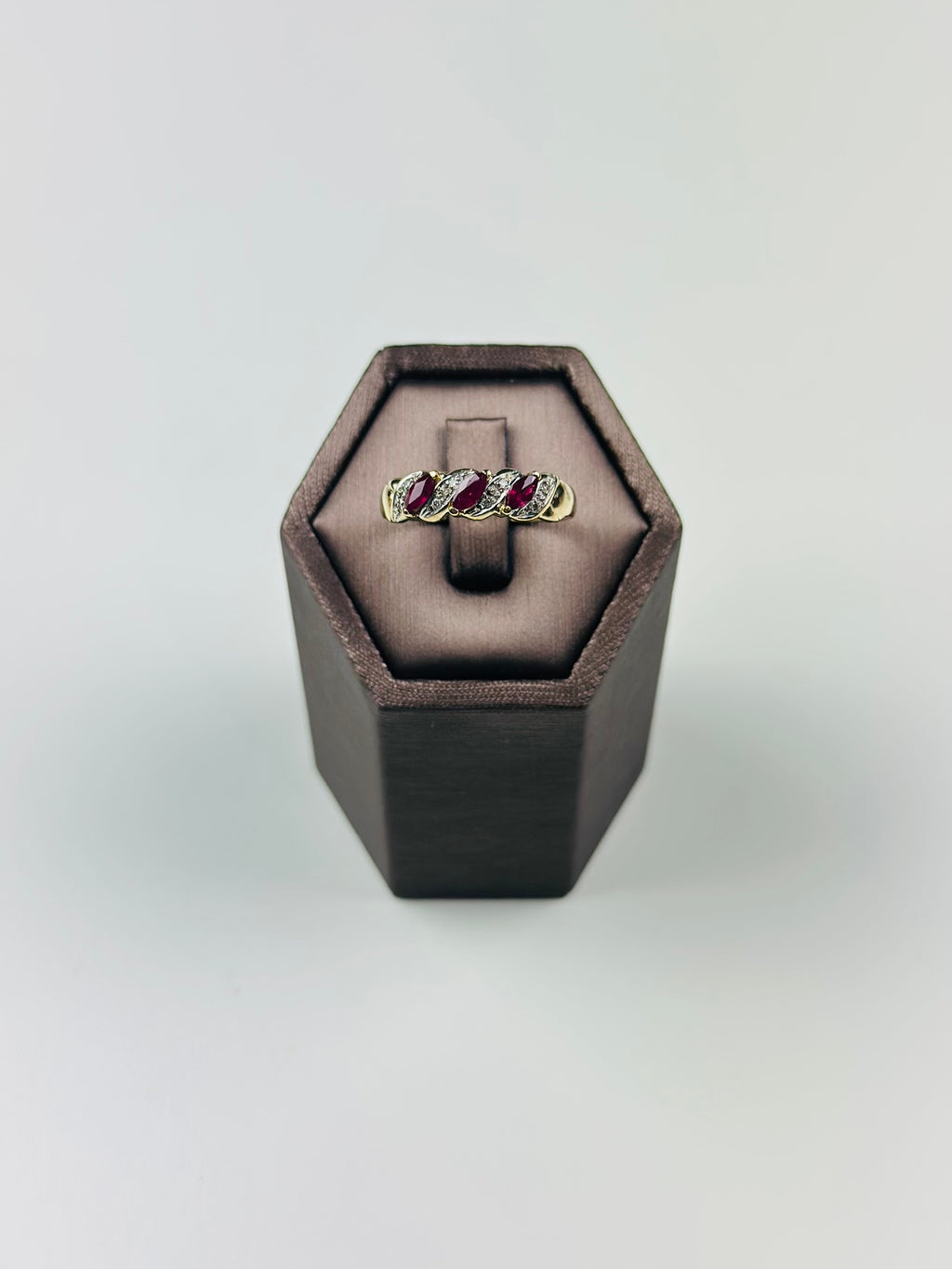 Ruby Diamond Ring , Natural Burma Ruby Ring , Vintage Yellow Gold