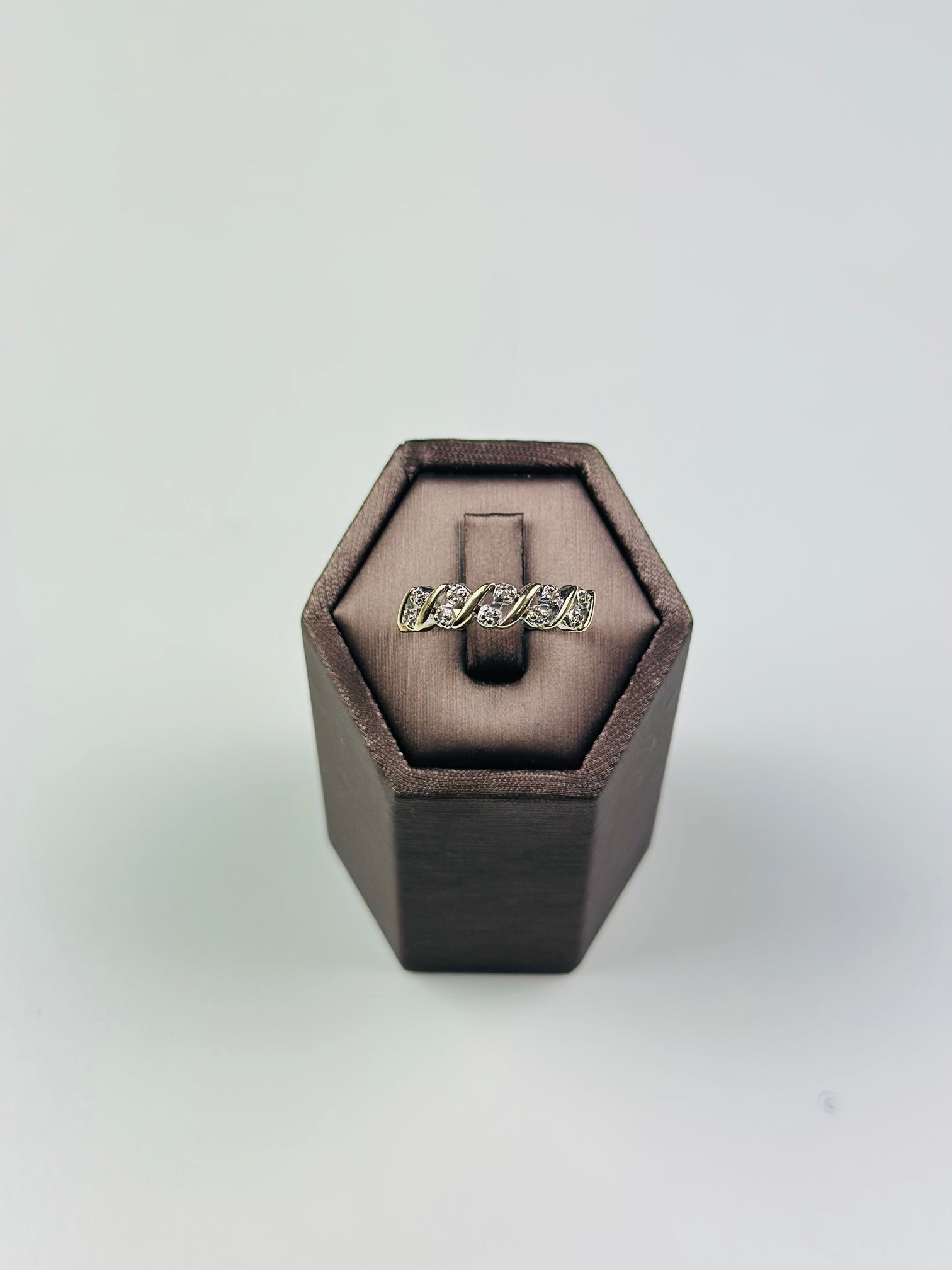 Diamond Ring In Yellow Gold 9ct , Hallmarked With Natural Diamonds vintage polished