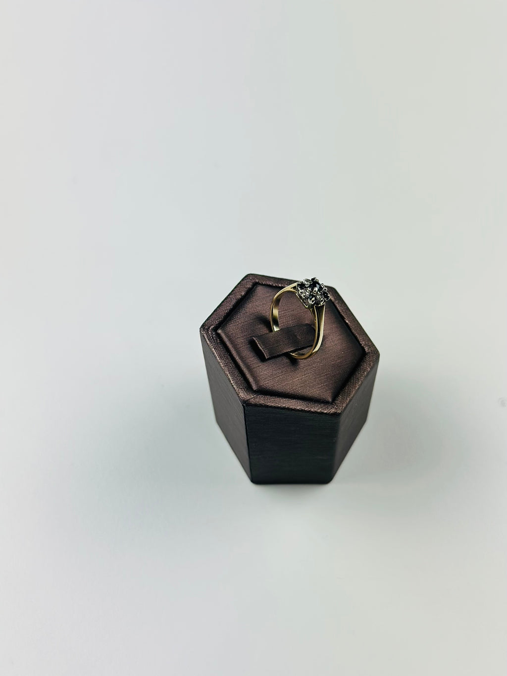 Vintage 9ct Gold Sapphire & Moissanite Ring - Elegant Hexagonal Design