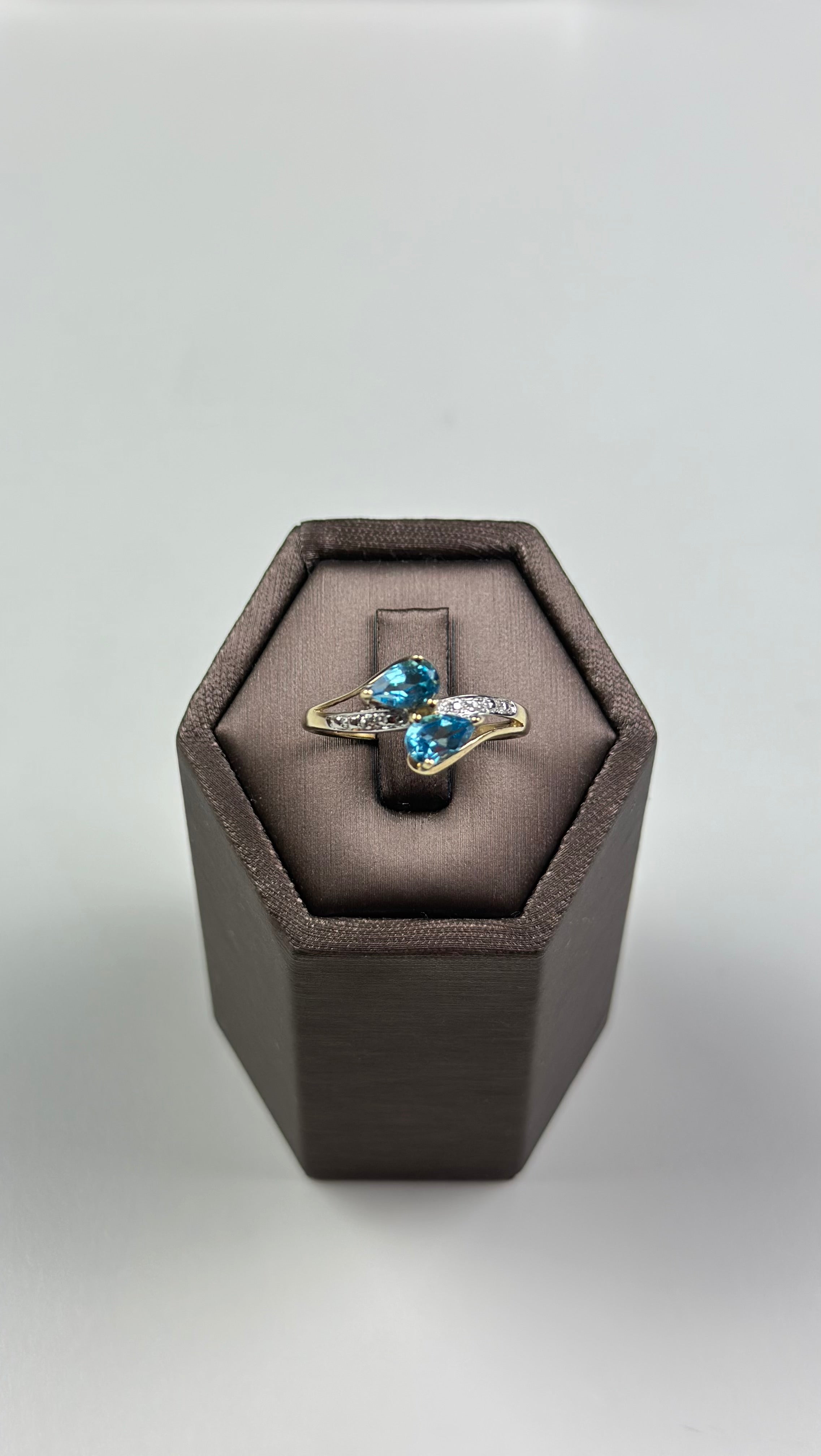 9ct gold blue topaz diamond cluster ring, Hallmarked And Natural Topaz , Vintage