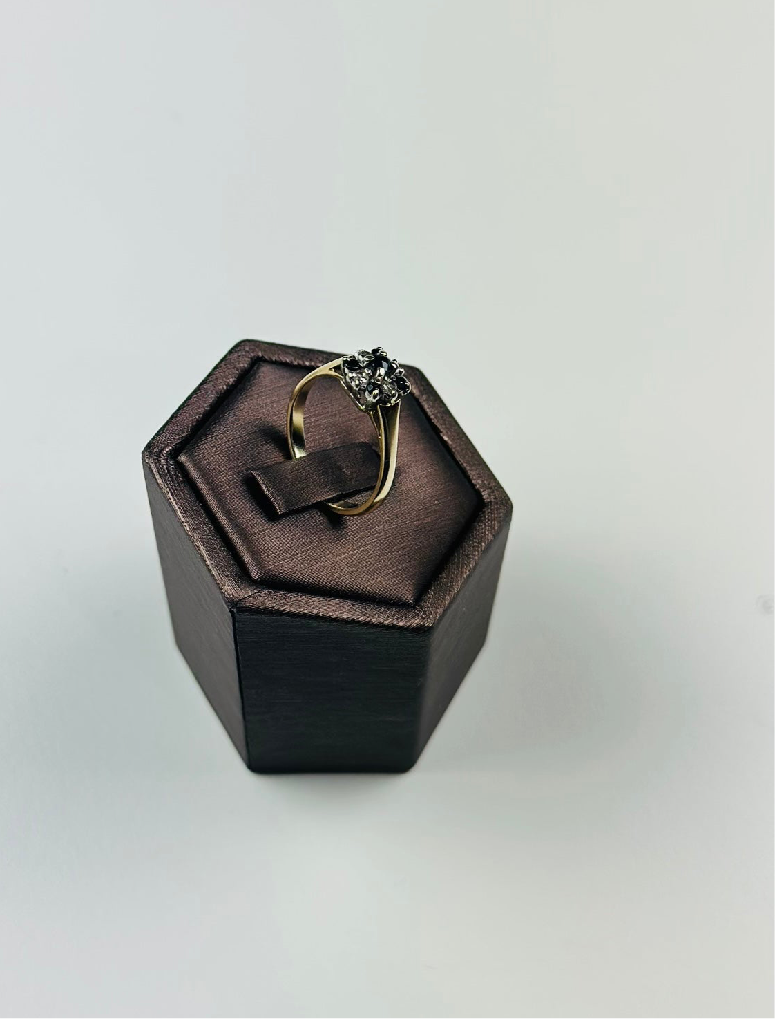 Vintage 9ct Gold Sapphire & Moissanite Ring - Elegant Hexagonal Design
